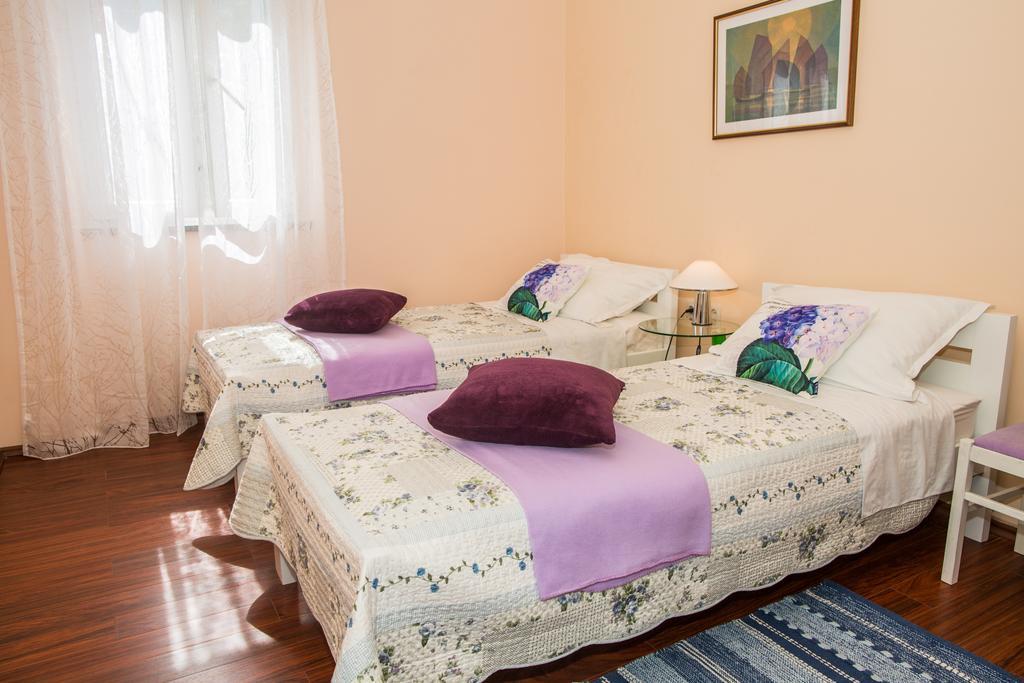 Holiday Home Arboretum Шибеник Екстер'єр фото