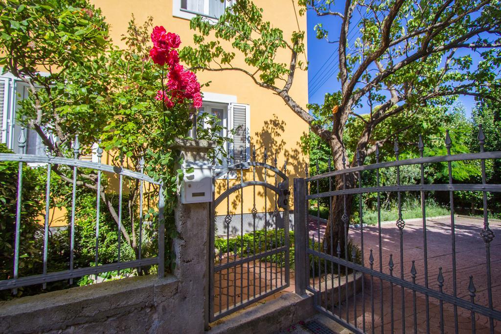 Holiday Home Arboretum Шибеник Екстер'єр фото