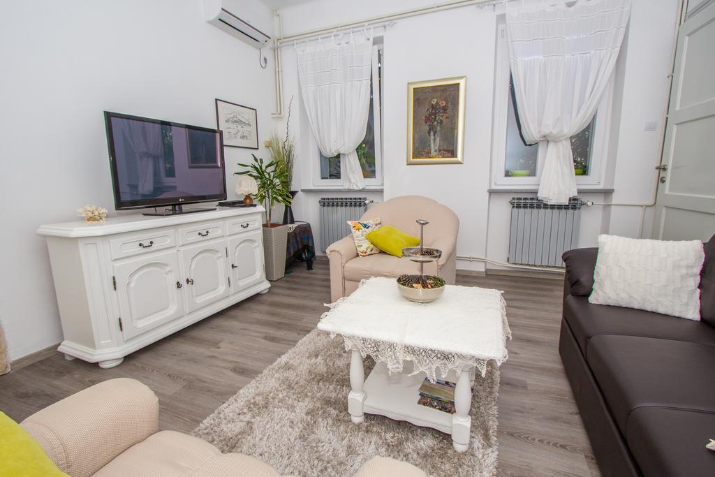 Holiday Home Arboretum Шибеник Екстер'єр фото